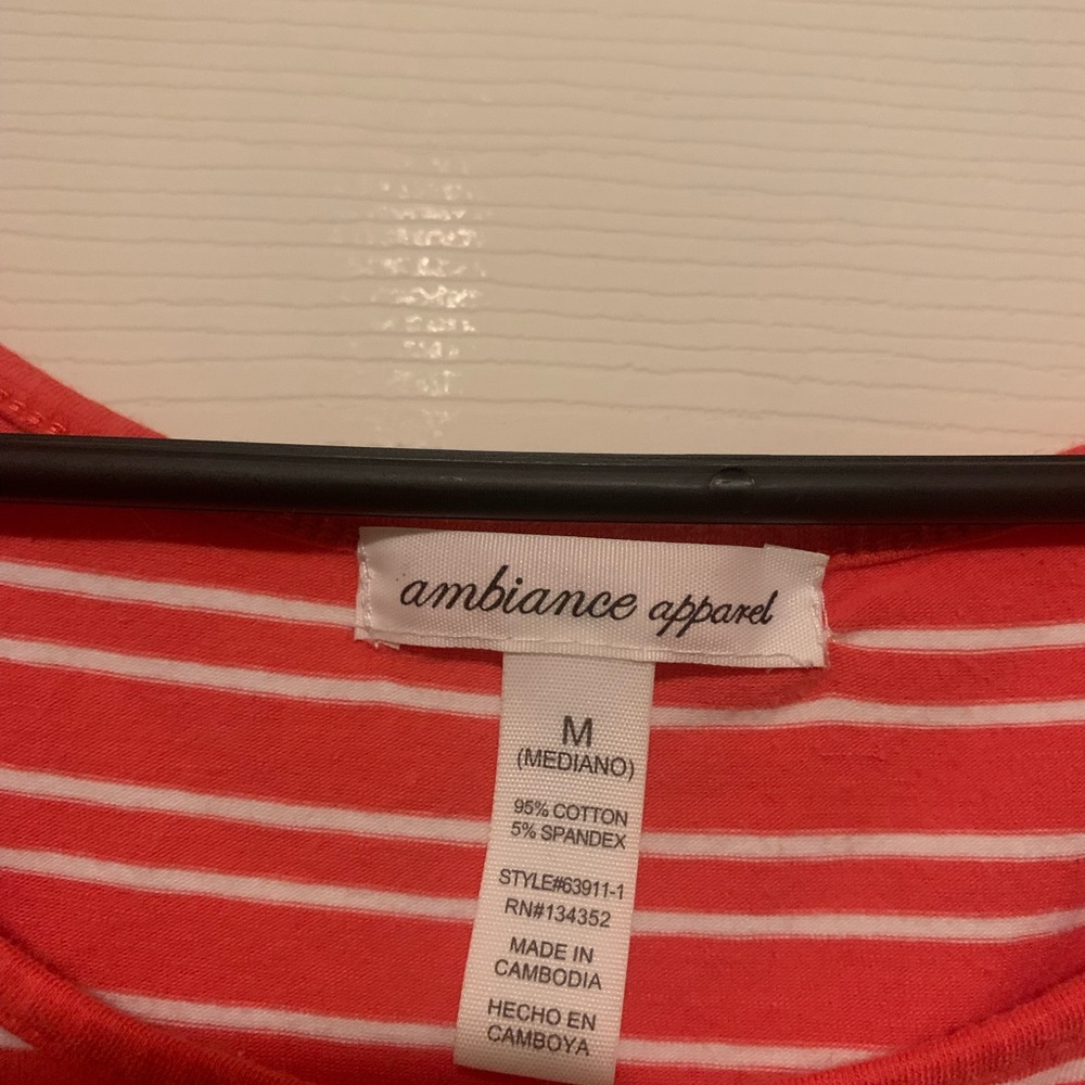 Striped Cropped Tee - Picture 2 of 3